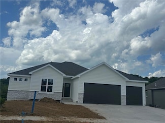 13900 NW 75th St, Parkville, MO 64152