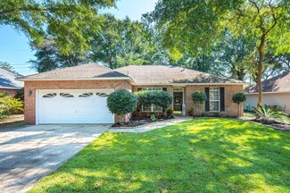 4593 Top Flight Dr, Crestview, FL 32539