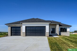 6808 S 209th Avenue Cir, Elkhorn, NE 68022