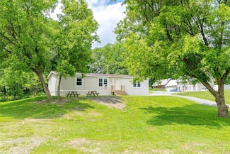 793 S Main St, Bradford, VT 05033