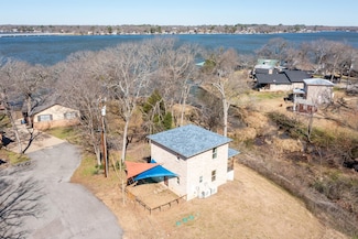 204 Crocker Dr, Malakoff, TX 75148