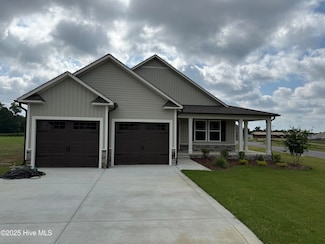 56 Ruskin Dr, Smithfield, NC 27577