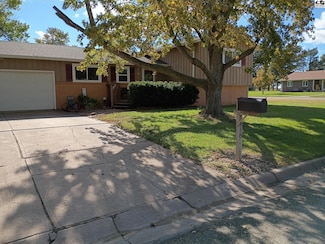 418 Serra Ave, Lyons, KS 67554