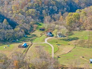 1277 Campbellsville Pike, Lynnville, TN 38472