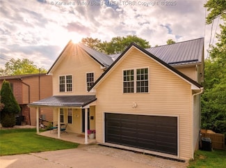 689 Forest Cir, Charleston, WV 25303