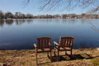 201 Edgehill Rd, Warwick, RI 02889
