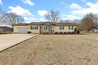 6072 Hog Creek Rd, Everton, AR 72633