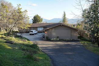 3676 Princeton Way, Medford, OR 97504