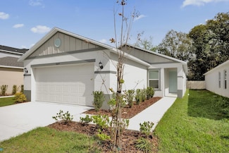 8645 Caribbean Pine Way, Lakeland, FL 33809