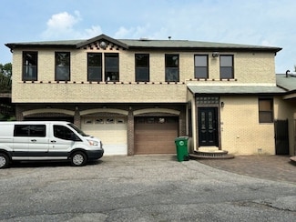 300 River St Unit 2nd Flr, West Newton, MA 02465