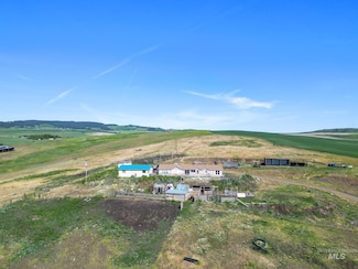 300 Greencreek Rd, Cottonwood, ID 83522
