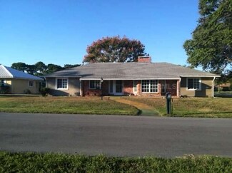 1110 Lord St, Englewood, FL 34223