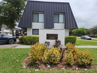 19600 SW 110th Ct Unit 203, Cutler Bay, FL 33157