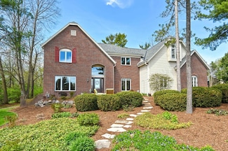3185 Brehon Ct, Brookfield, WI 53005