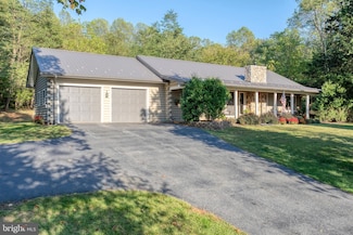 1967 Pinetown Rd, Wellsville, PA 17365