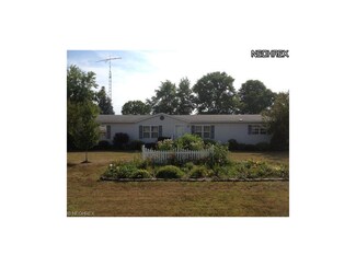 325 4th Ave SW, Beach City, OH 44608
