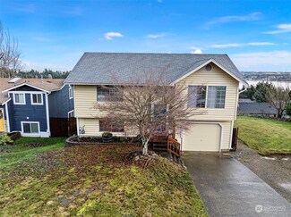 1210 Lansing Ave W, Bremerton, WA 98312