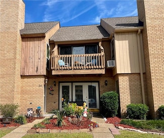 34 Ormond Place, Destrehan, LA 70047