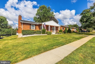 10308 Greenside Dr, Cockeysville, MD 21030