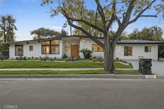 18653 Palomino Dr, Tarzana, CA 91356