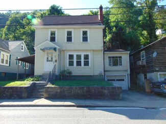926 Guyandotte Ave, Mullens, WV 25882