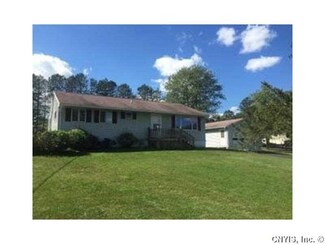 7581 Fosterville Rd, Port Byron, NY 13140