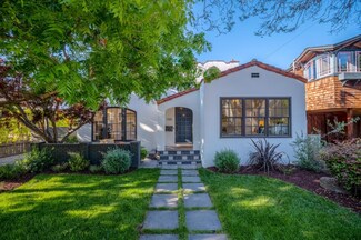106 Clover Ln, Menlo Park, CA 94025