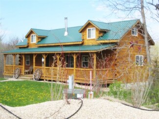 8212 Valley View Rd, Mount Hope, WI 53816