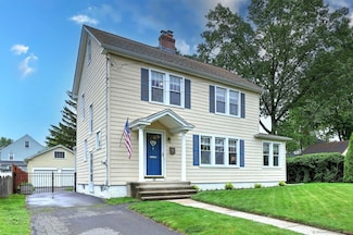 17 Norris St, Hamden, CT 06517