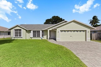 2923 SE Bella Rd, Port Saint Lucie, FL 34984