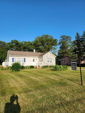 5140 Eastview Rd, Clarkston, MI 48346