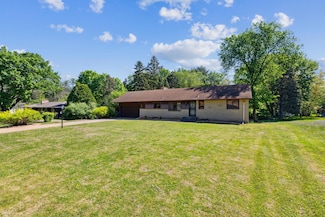 1210 Pineview Ln N, Plymouth, MN 55441