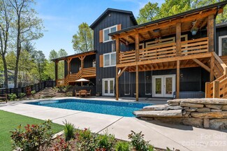 37 Nuthatch Ct, Fairview, NC 28730