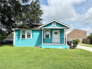 2012 Walkers Ln, Meraux, LA 70075
