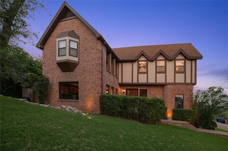 2006 Wychwood Dr, Austin, TX 78746