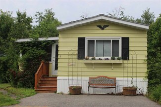 6 Cedar Ln Unit 46, Lee, NH 03861