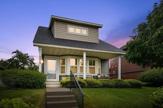 3014 Hazelwood St, Saint Paul, MN 55109