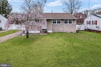 418 Delview Ln, Delanco, NJ 08075