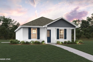 4113 Pinehurst Dr, Chipley, FL 32428