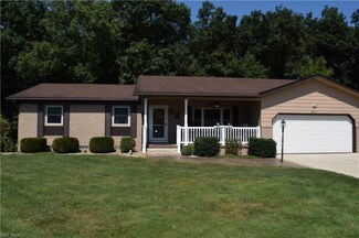 3017 Fair Oaks Dr, Norton, OH 44203