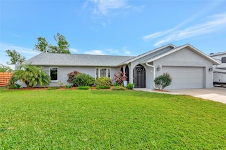 2154 Lakewood Dr, Nokomis, FL 34275