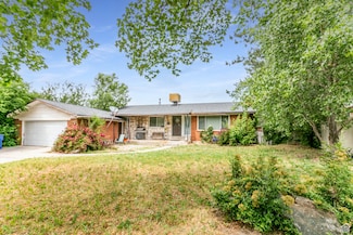 5841 S Fontaine Bleu Cir, Murray, UT 84121