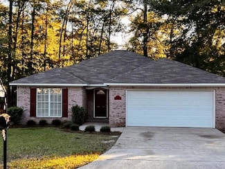 311 Melrose Ln, Dothan, AL 36303