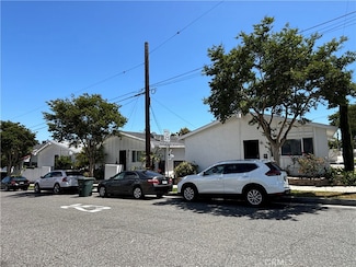 977 W 2nd St, San Pedro, CA 90731