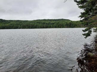 425 Round Pond Rd, Pittsburg, NH 03592