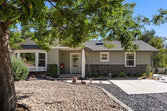 2150 Glenn St, Colorado Springs, CO 80904