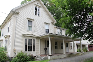 39 Pleasant St, Skowhegan, ME 04976