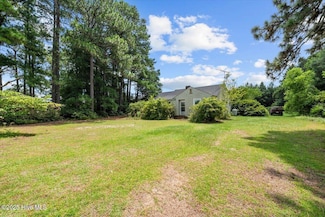 5597 Calloway Rd, Raeford, NC 28376