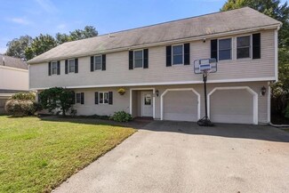 16 Avery Path, Newton Center, MA 02459