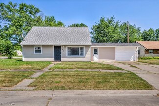 2817 Sterling Rd, Lorain, OH 44052